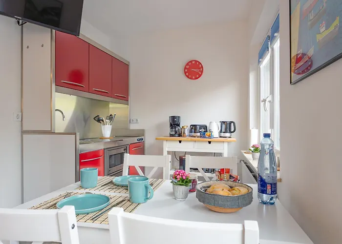 Privates - 40qm Stilvoll Und Modern Eingerichtet, Nur Wenige Minuten Bis Zum Zentrum Hambourg